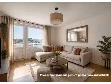 appartement t3 rénové dans petite résidence calme et sécuris