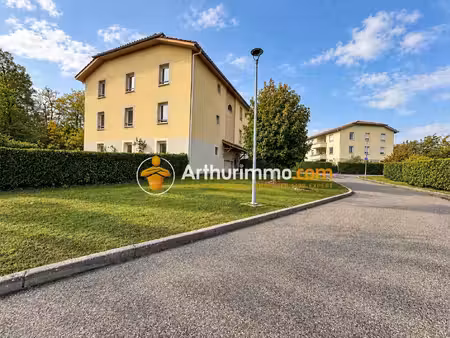 appartement t3 avec terrasse sud sur parc. résidence parc mussiats