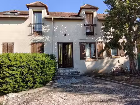 saint-ouen l’aumone - studio à vendre maubuisson