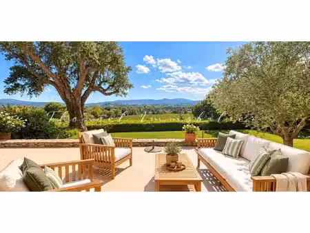 maison avec piscine et terrasse grimaud (83)