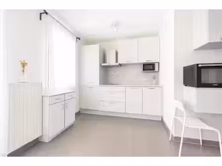 charmant 3 pièces avec balcon près de saintry-sur-seine