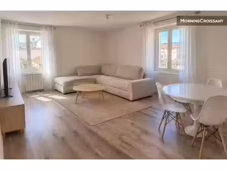 location meublée appartement 3 pièces 50 m² à collonges-sous-salève (74160)  1 930 €