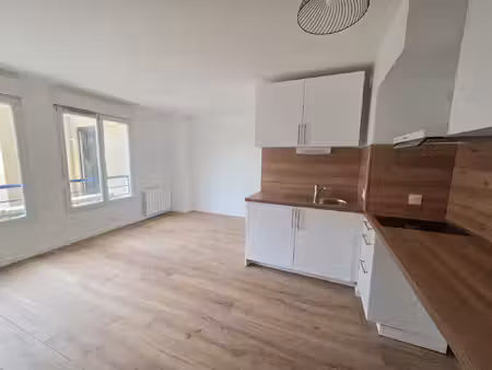 appartement 2 pièces + parking sous-sol