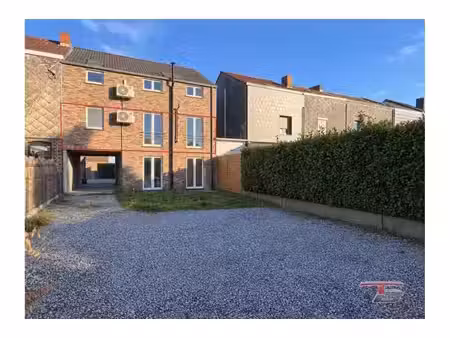 appartement à louer à rue campagne 85a melen (vbe79167)