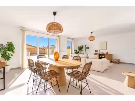l'exception duranne - appartement t4 de 110m2 - dernier étage - terrasse - double stationn