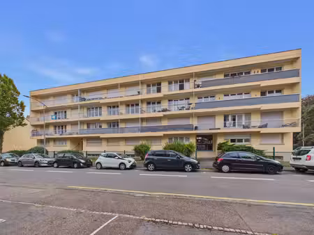 montigny-lès-metz spacieux t4 de 94 m2 avec balcon  garage