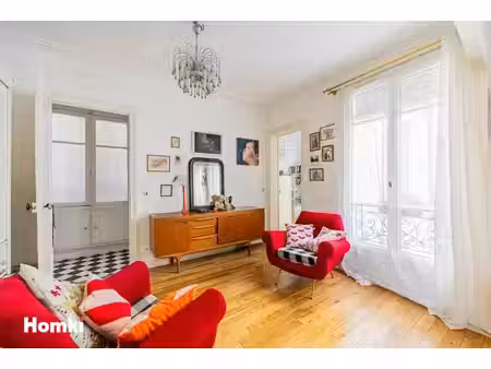 2 pièces au calme sur cour - paris 10ème – saint-vincent-de-paul