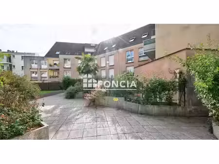 pontoise appartement dans residence securisee a 3 minutes du rer c et j  avec balcon et pa