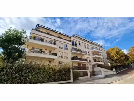 appartement 3 pièces - balcon - standing