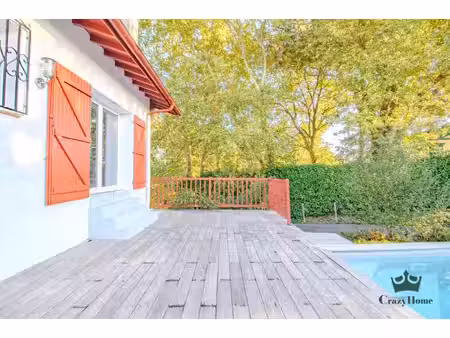 bassussarry maison rénovée avec piscine et appartement ind