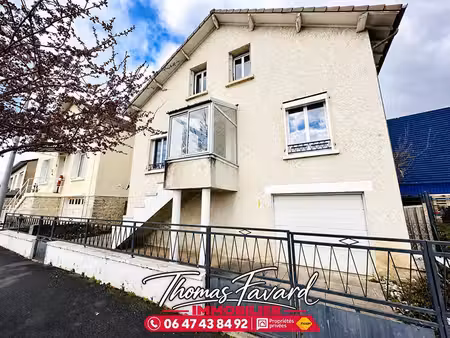 maison de 105 m² - 3 chambres  2 sdbs  grand garage