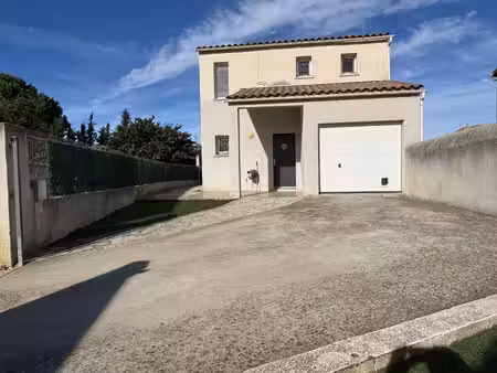 villa t4 r+1 avec garage et jardin