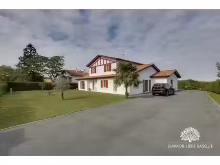 maison ustaritz 173 m2