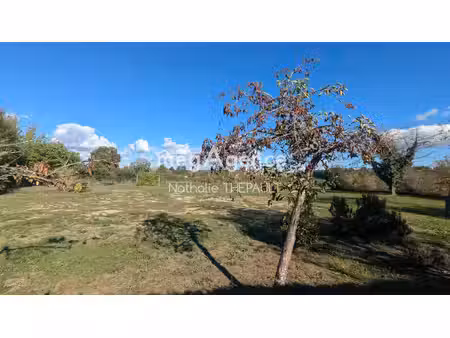 saint martin la garenne - terrain constructible de 636m²