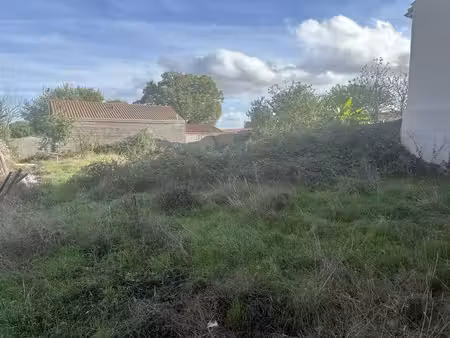 terrain constructible en sortie de bourg 436 m2