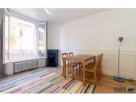 un appartement 3 pièces loué meublé dans l'hyper centre de sa