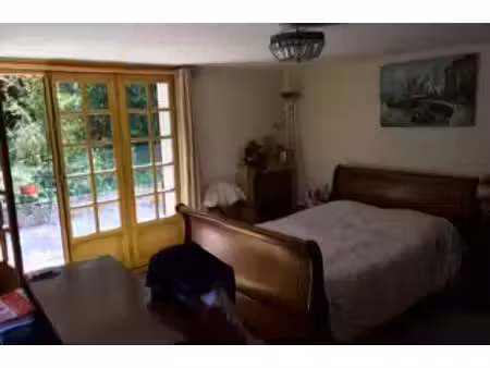 studio de 50 m² dans maison