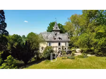 vente demeure d'exception à bourges (18000) : à vendre / 440m² bourges