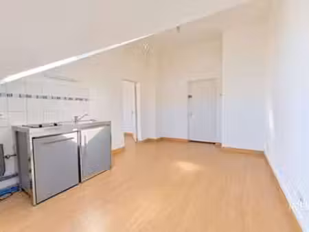 location appartement 2 pièces à nantes procé - monselet (44000) : à louer 2 pièces / 23m² 