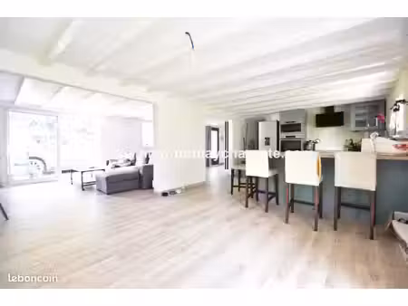 maison 6 pièces 123 m²