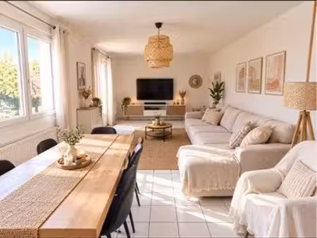 appartement de 75 m² avec grande terrasse à bourg-en-bresse