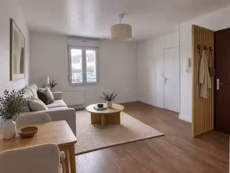 studio meublé 26 m² avec stationnement – proche gare  au calme