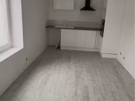maison de bourg / attention d’extérieur ni garage