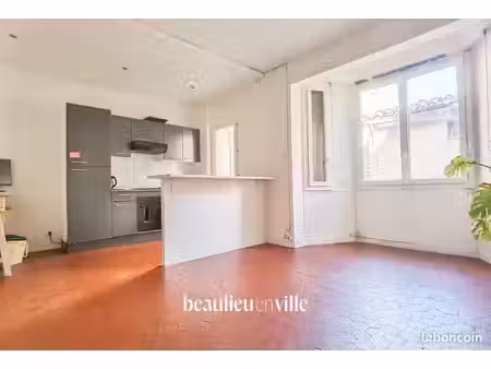 studio 1 pièce 35 m²