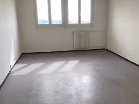 studio meublé
