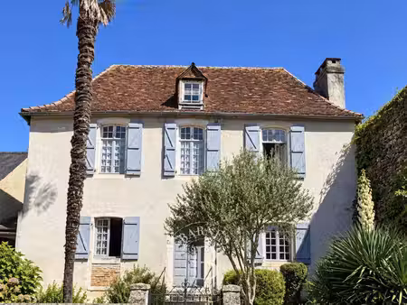 vente demeure d'exception à pau (64000) : à vendre / 180m² pau