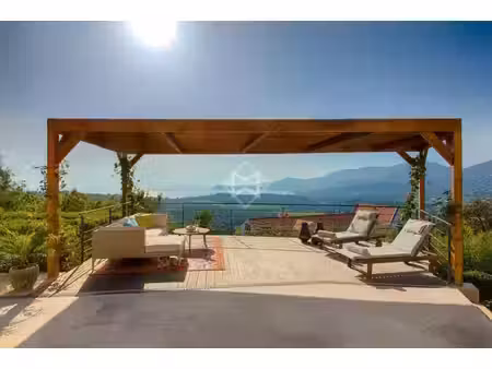 location maison piscine à la croix-valmer (83420) : à louer piscine / 220m² la croix-valme
