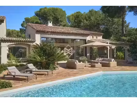 location maison piscine à mougins (06250) : à louer piscine / 3586m² mougins