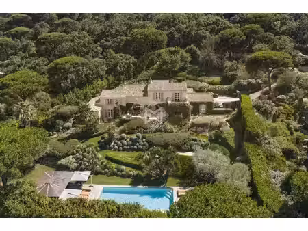 location maison bord de mer à ramatuelle (83350) : à louer bord de mer / 450m² ramatuelle
