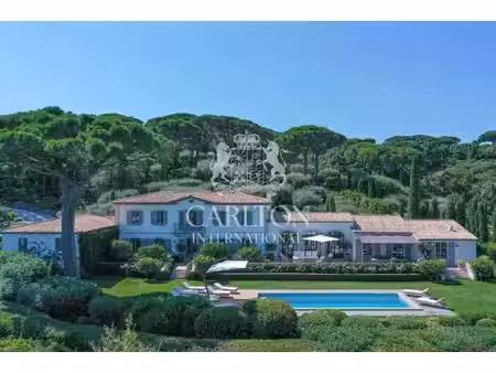 location maison bord de mer à saint-tropez (83990) : à louer bord de mer / 400m² saint-tro