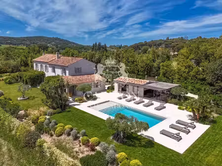 location maison piscine à ramatuelle (83350) : à louer piscine / 300m² ramatuelle