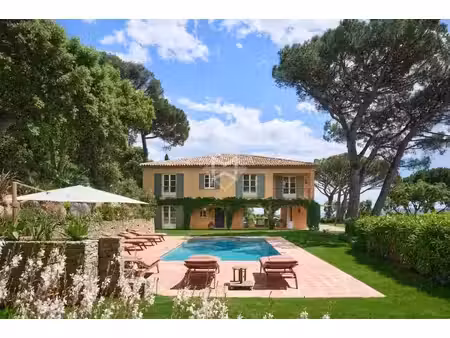 location maison piscine à saint-tropez (83990) : à louer piscine / 284m² saint-tropez