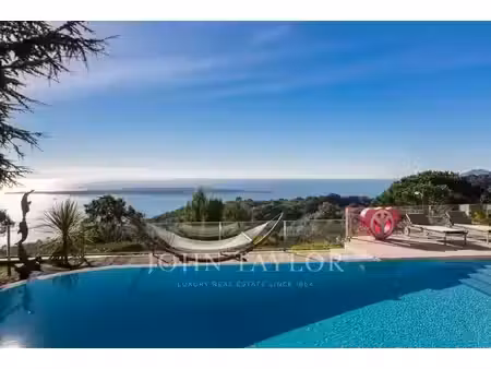 location maison piscine à cannes (06150) : à louer piscine / 300m² cannes