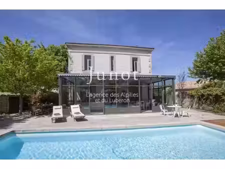 location maison piscine à saint-rémy-de-provence (13210) : à louer piscine / 280m² saint-r