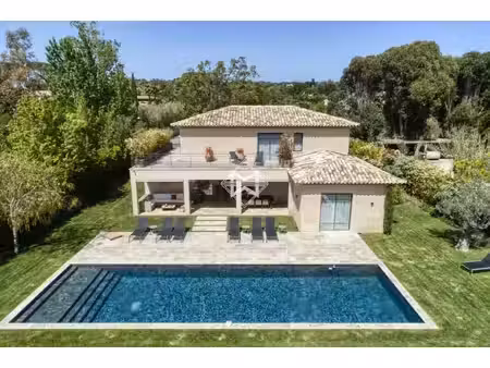 location maison piscine à saint-tropez (83990) : à louer piscine / 225m² saint-tropez