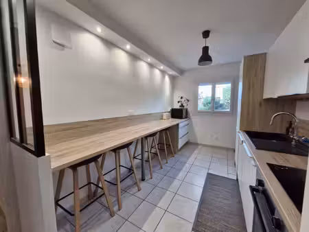 bel appartement t3 meublé de 80 m² avec jardin