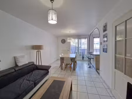 t2 avec terrasse de 16m² - saint priest en jarez
