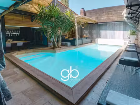 à vendre en exclusivité propriété d'exception de 507 m2 av