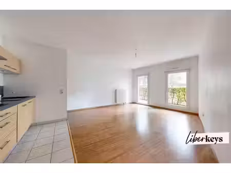 immeuble basse consommation - t3 - 69m² + terrasse + garage fermé