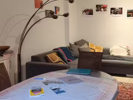 situé à mulhouse 4 pièces entièrement rénovés 3 chambres 3 salle d'eau