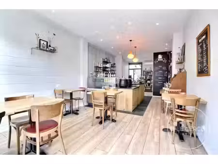 surface commerciale à louer à rue hamoir 21 la louvière (vbe79221)