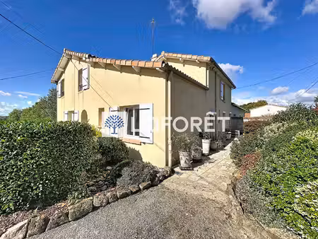 a vendre maison combrand