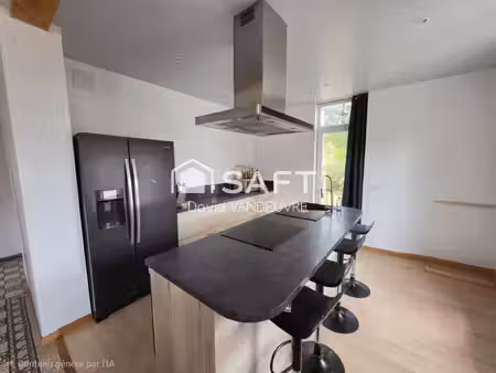 maison et dépendances avec un emplacement idéal.
