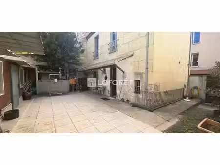 maison saint denis 3 pièce(s) 70 m2