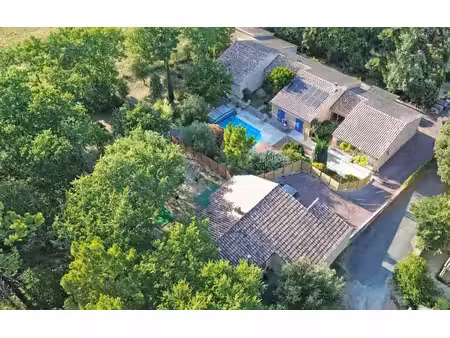 2 maisons de plain pied de 9 et 4 pièces piscine