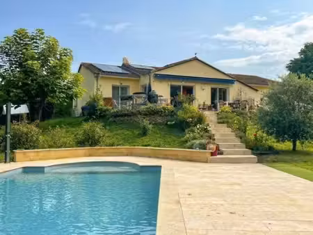maison sainte nathalene 5 pièce(s) 120 m2